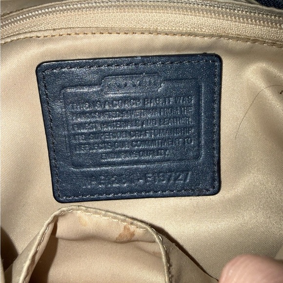 Coach Signature Shoulder Bag - Picture 5 of 6